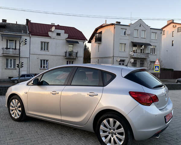 Сірий Опель Астра, об'ємом двигуна 1.6 л та пробігом 128 тис. км за 8299 $, фото 8 на Automoto.ua