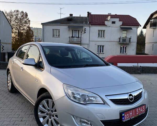 Сірий Опель Астра, об'ємом двигуна 1.6 л та пробігом 128 тис. км за 8299 $, фото 3 на Automoto.ua