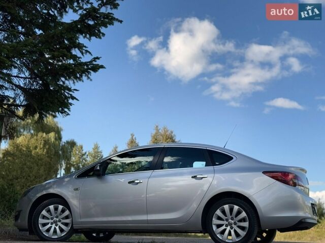 Сірий Опель Астра, об'ємом двигуна 1.7 л та пробігом 185 тис. км за 8800 $, фото 22 на Automoto.ua