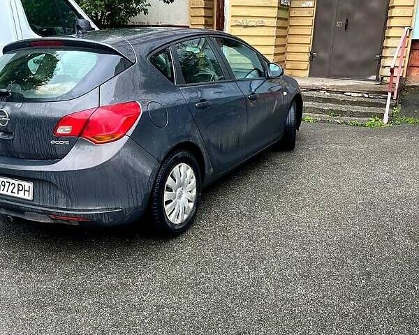 Серый Опель Астра, объемом двигателя 1.7 л и пробегом 175 тыс. км за 6000 $, фото 3 на Automoto.ua