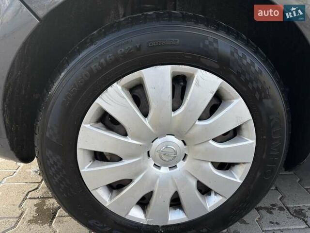 Опель Астра 2013 в Львове на Automoto.ua Серый Опель Астра, объемом двигателя 1.7 л и пробегом 324 тыс. км за 7300 $, фото 12 на Automoto.ua