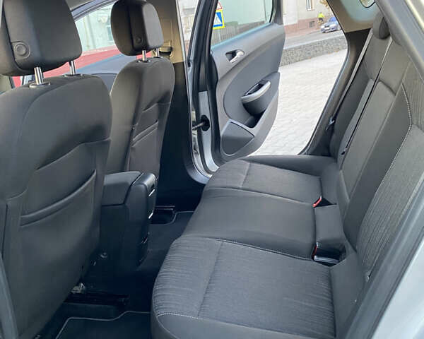 Сірий Опель Астра, об'ємом двигуна 1.6 л та пробігом 128 тис. км за 8299 $, фото 27 на Automoto.ua