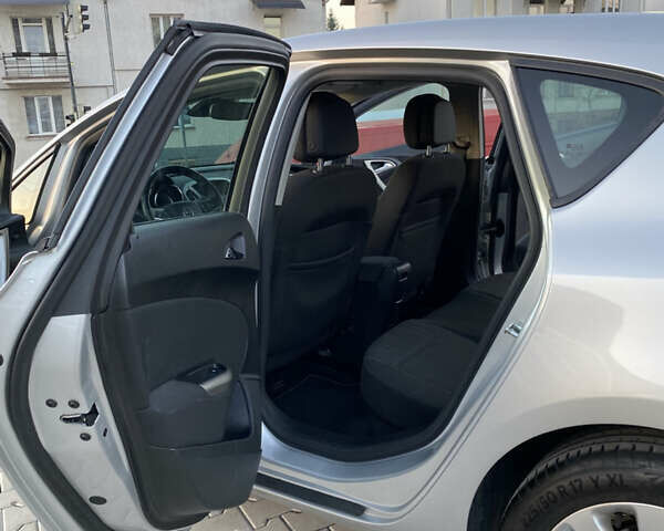 Сірий Опель Астра, об'ємом двигуна 1.6 л та пробігом 128 тис. км за 8299 $, фото 26 на Automoto.ua