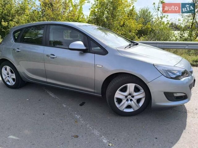 Сірий Опель Астра, об'ємом двигуна 1.6 л та пробігом 155 тис. км за 7650 $, фото 4 на Automoto.ua