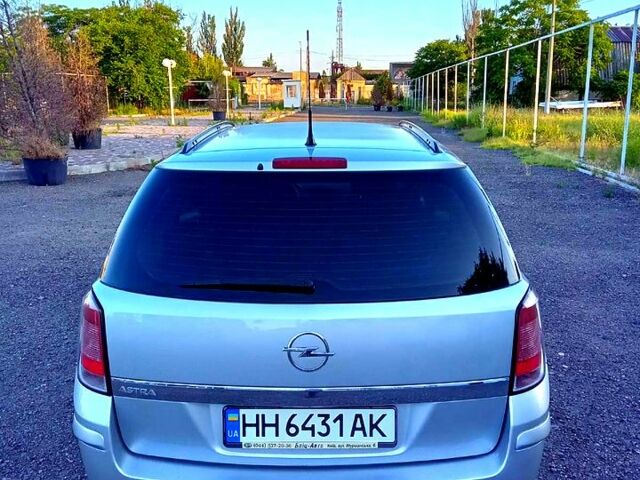 Серый Опель Астра, объемом двигателя 1.6 л и пробегом 0 тыс. км за 7200 $, фото 2 на Automoto.ua