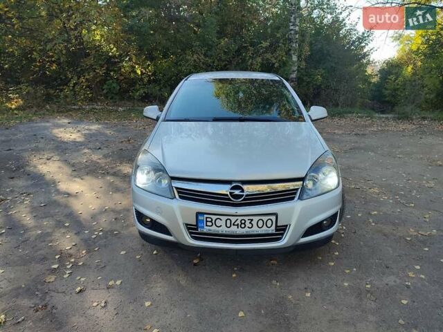 Сірий Опель Астра, об'ємом двигуна 1.6 л та пробігом 135 тис. км за 5300 $, фото 1 на Automoto.ua
