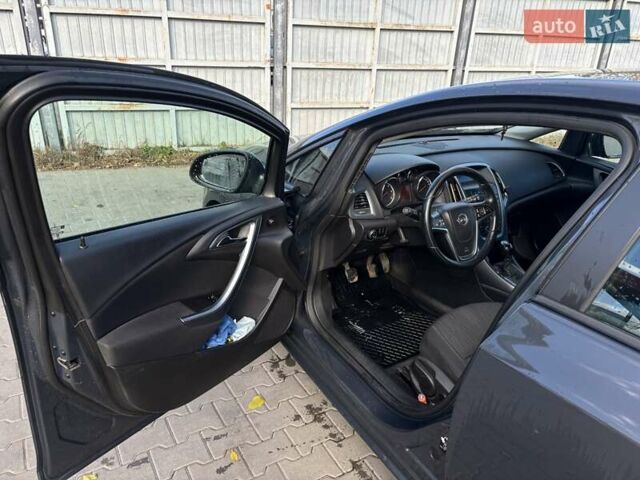 Опель Астра 2013 в Львове на Automoto.ua Серый Опель Астра, объемом двигателя 1.7 л и пробегом 324 тыс. км за 7300 $, фото 9 на Automoto.ua