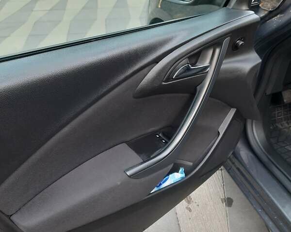 Серый Опель Астра, объемом двигателя 1.36 л и пробегом 197 тыс. км за 6700 $, фото 5 на Automoto.ua