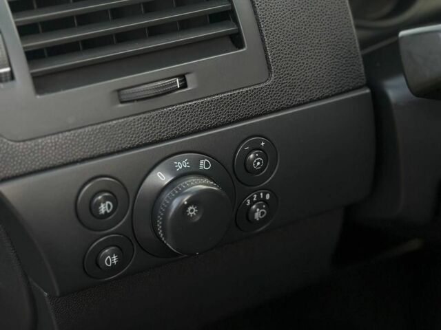 Серый Опель Астра, объемом двигателя 1.6 л и пробегом 139 тыс. км за 5600 $, фото 13 на Automoto.ua