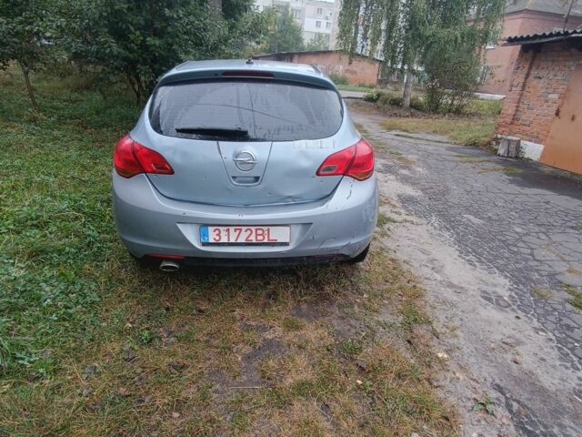 Опель Астра 2015 у Сумах на Automoto.ua Сірий Опель Астра, об'ємом двигуна 0 л та пробігом 180 тис. км за 955 $, фото 1 на Automoto.ua