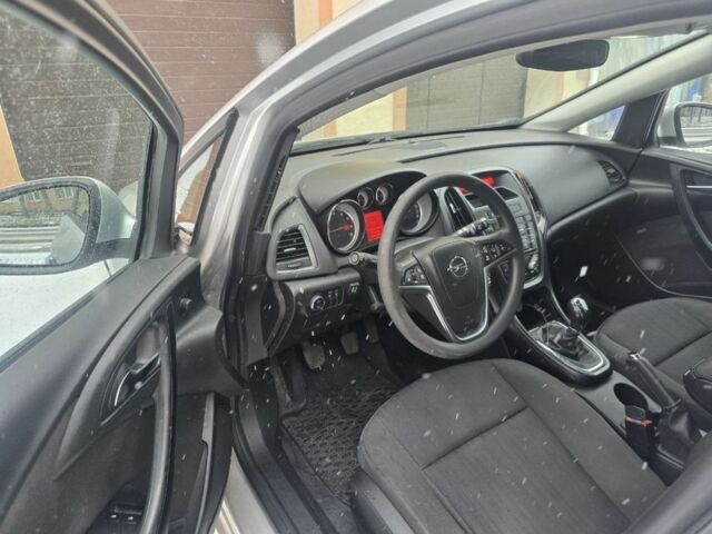 Серый Опель Астра, объемом двигателя 1.6 л и пробегом 230 тыс. км за 7600 $, фото 2 на Automoto.ua