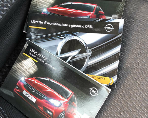 Сірий Опель Астра, об'ємом двигуна 1.6 л та пробігом 216 тис. км за 11000 $, фото 13 на Automoto.ua