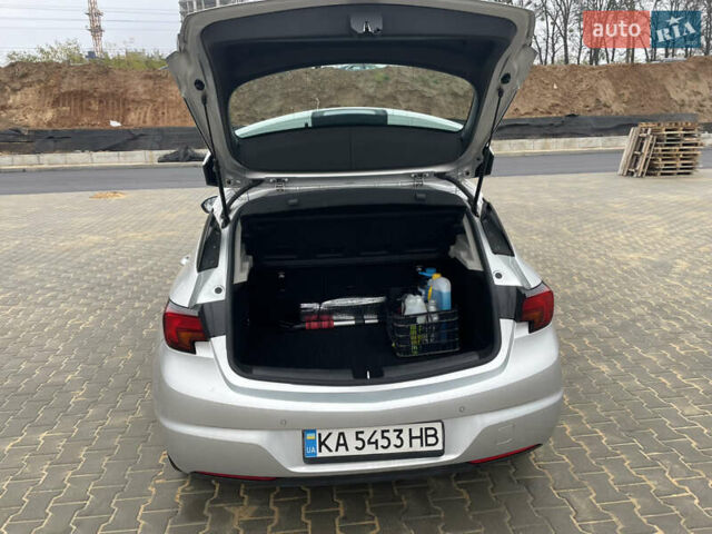 Серый Опель Астра, объемом двигателя 1.4 л и пробегом 160 тыс. км за 10000 $, фото 11 на Automoto.ua