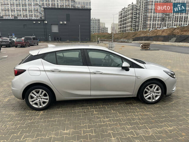 Серый Опель Астра, объемом двигателя 1.4 л и пробегом 160 тыс. км за 10000 $, фото 3 на Automoto.ua