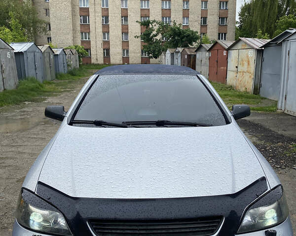 Сірий Опель Астра, об'ємом двигуна 2.2 л та пробігом 269 тис. км за 4500 $, фото 4 на Automoto.ua
