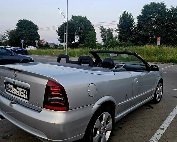 Серый Опель Астра, объемом двигателя 2.2 л и пробегом 212 тыс. км за 3700 $, фото 8 на Automoto.ua