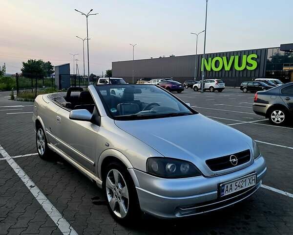 Серый Опель Астра, объемом двигателя 2.2 л и пробегом 212 тыс. км за 3700 $, фото 7 на Automoto.ua