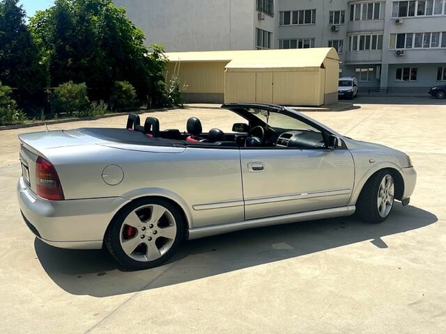 Сірий Опель Астра, об'ємом двигуна 1.8 л та пробігом 180 тис. км за 4500 $, фото 1 на Automoto.ua