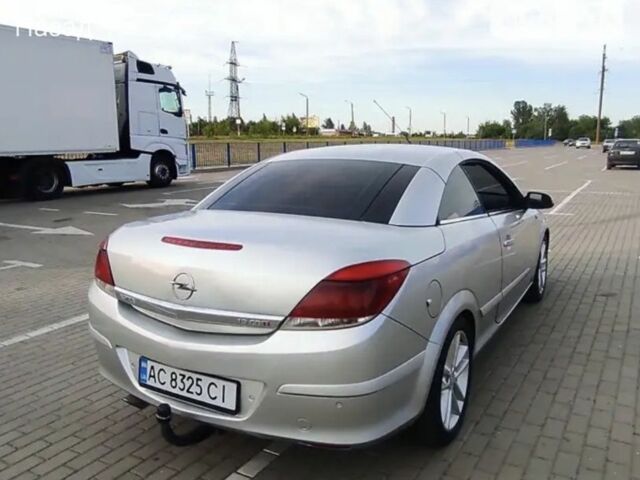 Серый Опель Астра, объемом двигателя 1.9 л и пробегом 290 тыс. км за 4200 $, фото 1 на Automoto.ua