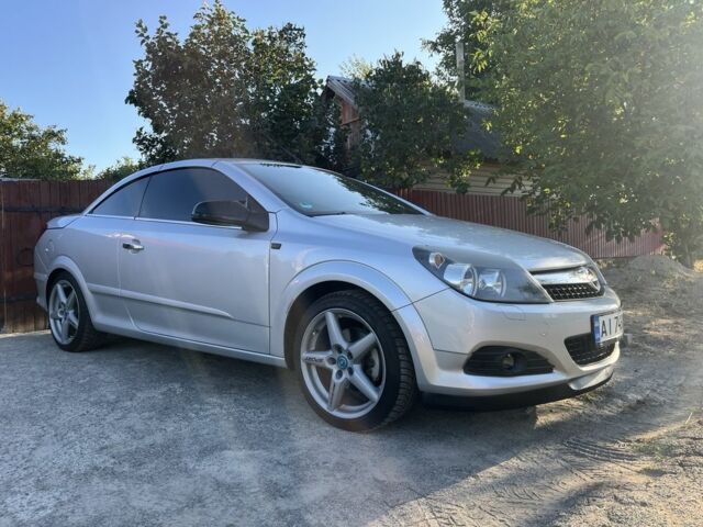 Серый Опель Астра, объемом двигателя 1.6 л и пробегом 166 тыс. км за 6300 $, фото 2 на Automoto.ua