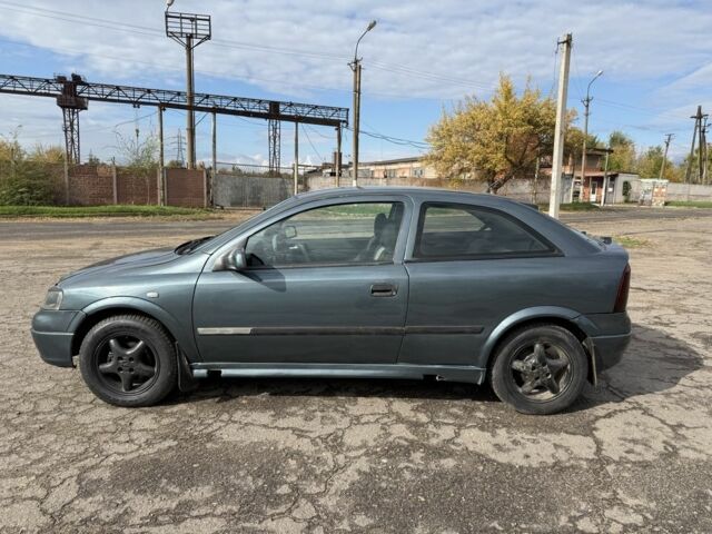 Серый Опель Астра, объемом двигателя 1.6 л и пробегом 333 тыс. км за 1450 $, фото 1 на Automoto.ua