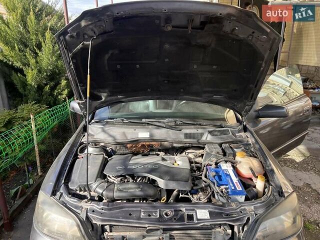 Сірий Опель Астра, об'ємом двигуна 2.2 л та пробігом 209 тис. км за 4500 $, фото 10 на Automoto.ua