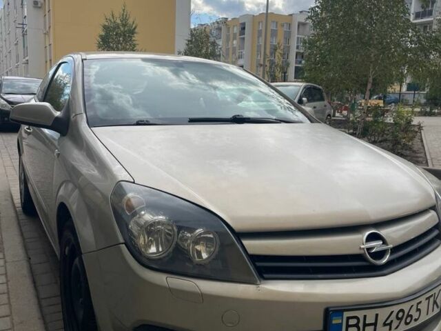 Серый Опель Астра, объемом двигателя 1.6 л и пробегом 290 тыс. км за 4400 $, фото 1 на Automoto.ua