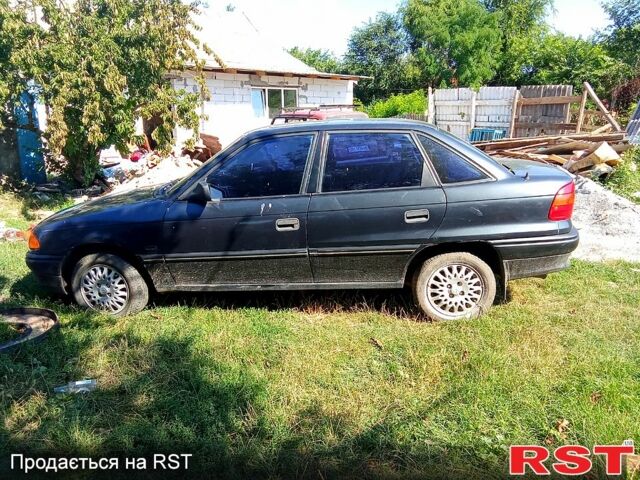 Серый Опель Астра, объемом двигателя 1.6 л и пробегом 0 тыс. км за 2100 $, фото 3 на Automoto.ua