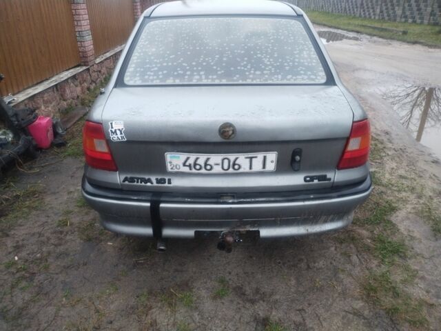 Сірий Опель Астра, об'ємом двигуна 0 л та пробігом 250 тис. км за 450 $, фото 2 на Automoto.ua