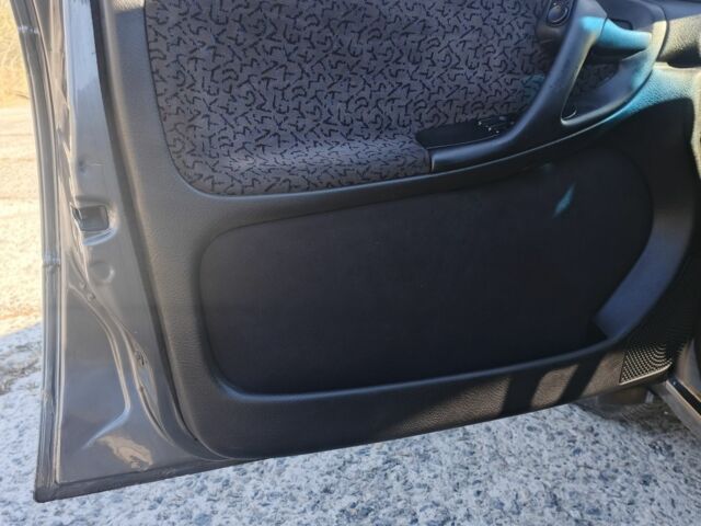 Серый Опель Астра, объемом двигателя 1.7 л и пробегом 320 тыс. км за 1194 $, фото 8 на Automoto.ua