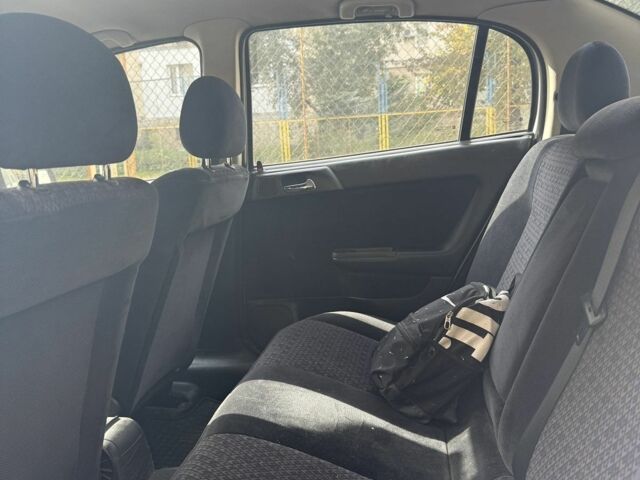 Серый Опель Астра, объемом двигателя 1 л и пробегом 2 тыс. км за 2500 $, фото 4 на Automoto.ua