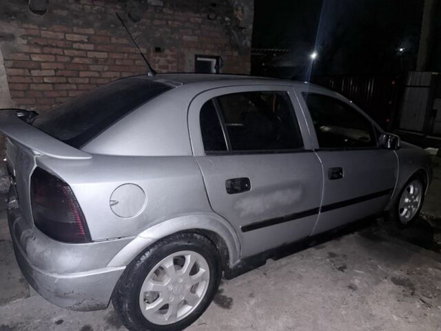 Сірий Опель Астра, об'ємом двигуна 2 л та пробігом 300 тис. км за 1900 $, фото 3 на Automoto.ua