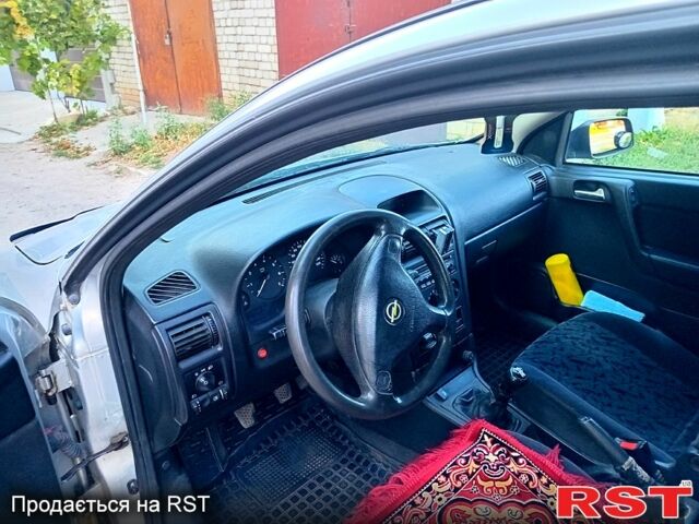 Серый Опель Астра, объемом двигателя 1.6 л и пробегом 0 тыс. км за 3700 $, фото 2 на Automoto.ua