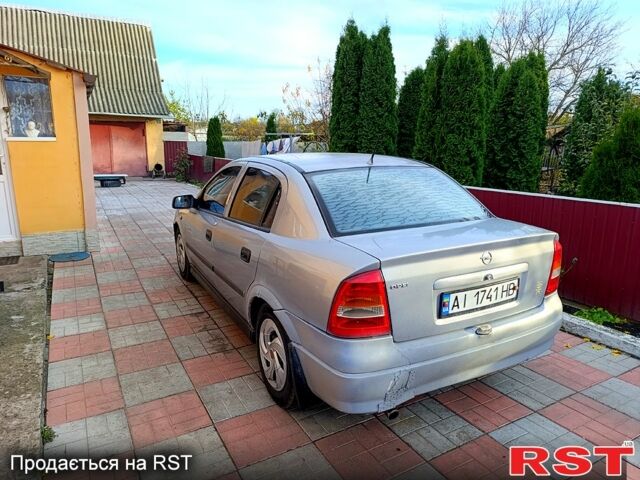 Сірий Опель Астра, об'ємом двигуна 1.4 л та пробігом 505 тис. км за 1500 $, фото 4 на Automoto.ua