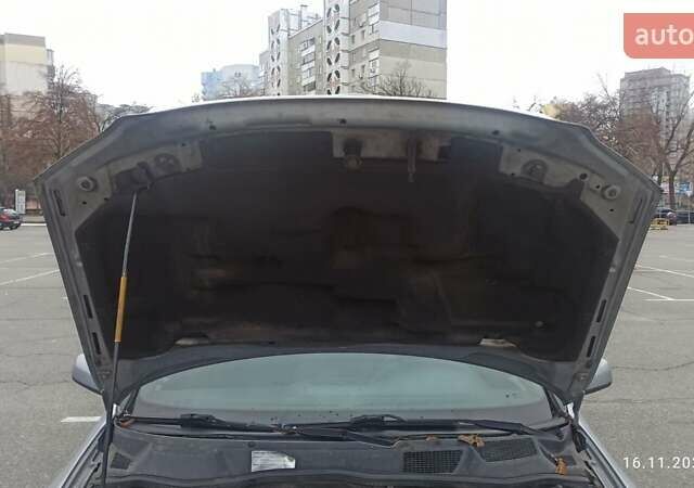 Серый Опель Астра, объемом двигателя 1.6 л и пробегом 235 тыс. км за 2500 $, фото 7 на Automoto.ua