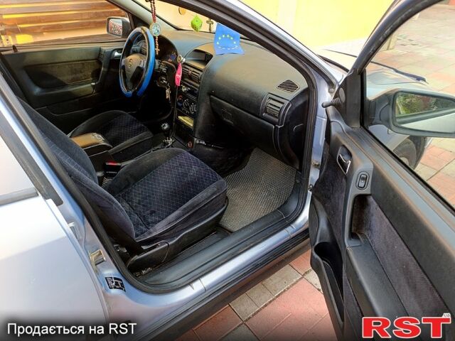 Сірий Опель Астра, об'ємом двигуна 1.4 л та пробігом 505 тис. км за 1500 $, фото 6 на Automoto.ua