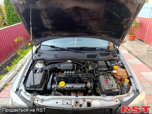 Сірий Опель Астра, об'ємом двигуна 1.4 л та пробігом 505 тис. км за 1500 $, фото 10 на Automoto.ua