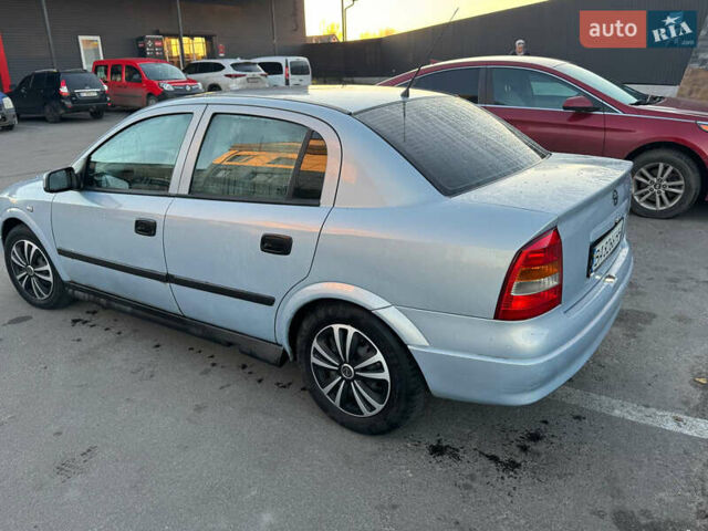 Сірий Опель Астра, об'ємом двигуна 1.8 л та пробігом 222 тис. км за 2400 $, фото 1 на Automoto.ua