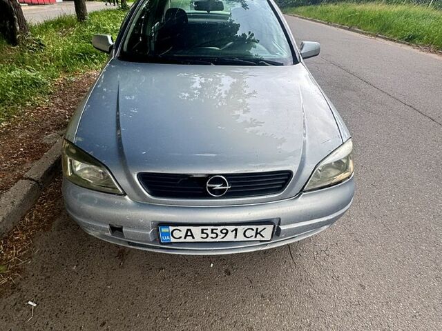 Сірий Опель Астра, об'ємом двигуна 1.6 л та пробігом 0 тис. км за 1500 $, фото 1 на Automoto.ua
