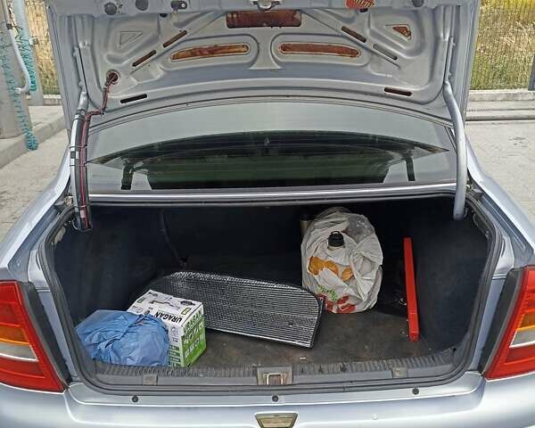 Сірий Опель Астра, об'ємом двигуна 1.6 л та пробігом 200 тис. км за 4000 $, фото 12 на Automoto.ua