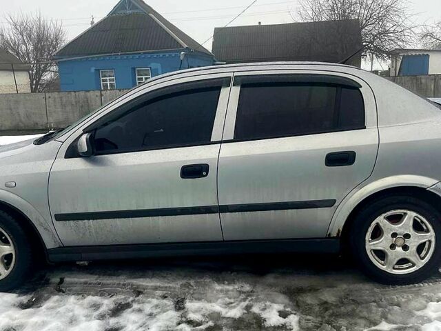 Сірий Опель Астра, об'ємом двигуна 1.4 л та пробігом 295 тис. км за 3100 $, фото 2 на Automoto.ua