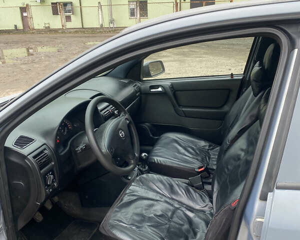 Сірий Опель Астра, об'ємом двигуна 1.39 л та пробігом 303 тис. км за 1850 $, фото 13 на Automoto.ua