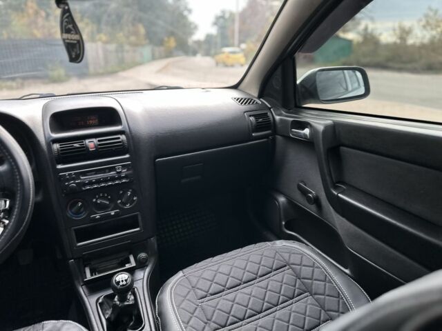 Сірий Опель Астра, об'ємом двигуна 1.6 л та пробігом 220 тис. км за 3500 $, фото 22 на Automoto.ua