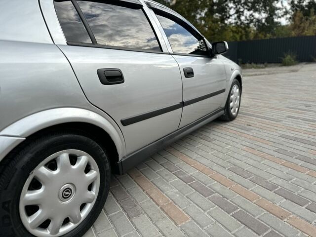 Сірий Опель Астра, об'ємом двигуна 1.6 л та пробігом 220 тис. км за 3500 $, фото 13 на Automoto.ua