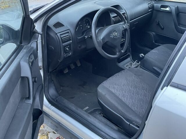 Серый Опель Астра, объемом двигателя 0 л и пробегом 400 тыс. км за 1300 $, фото 7 на Automoto.ua