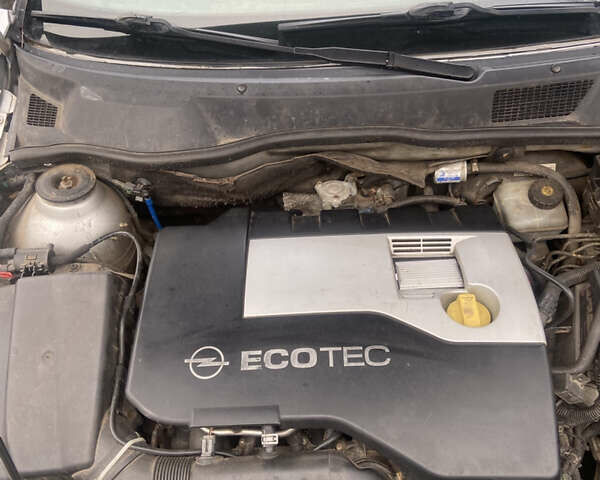 Серый Опель Астра, объемом двигателя 2.2 л и пробегом 490 тыс. км за 2950 $, фото 6 на Automoto.ua