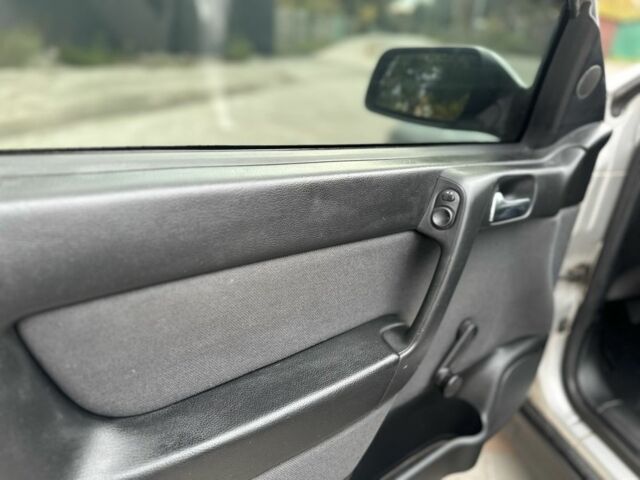 Сірий Опель Астра, об'ємом двигуна 1.6 л та пробігом 220 тис. км за 3500 $, фото 15 на Automoto.ua