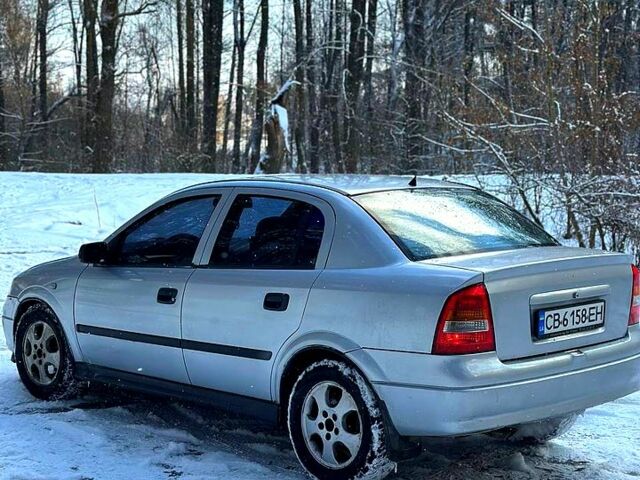 Сірий Опель Астра, об'ємом двигуна 2.2 л та пробігом 300 тис. км за 3100 $, фото 3 на Automoto.ua