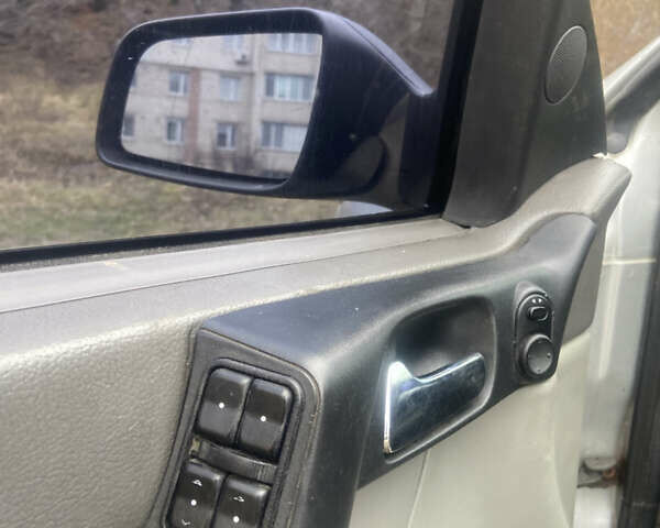 Серый Опель Астра, объемом двигателя 2.2 л и пробегом 490 тыс. км за 2950 $, фото 9 на Automoto.ua