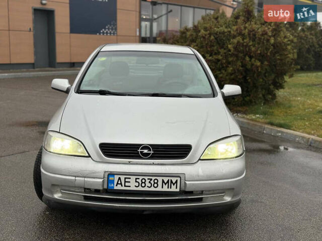 Серый Опель Астра, объемом двигателя 1.4 л и пробегом 300 тыс. км за 2800 $, фото 4 на Automoto.ua